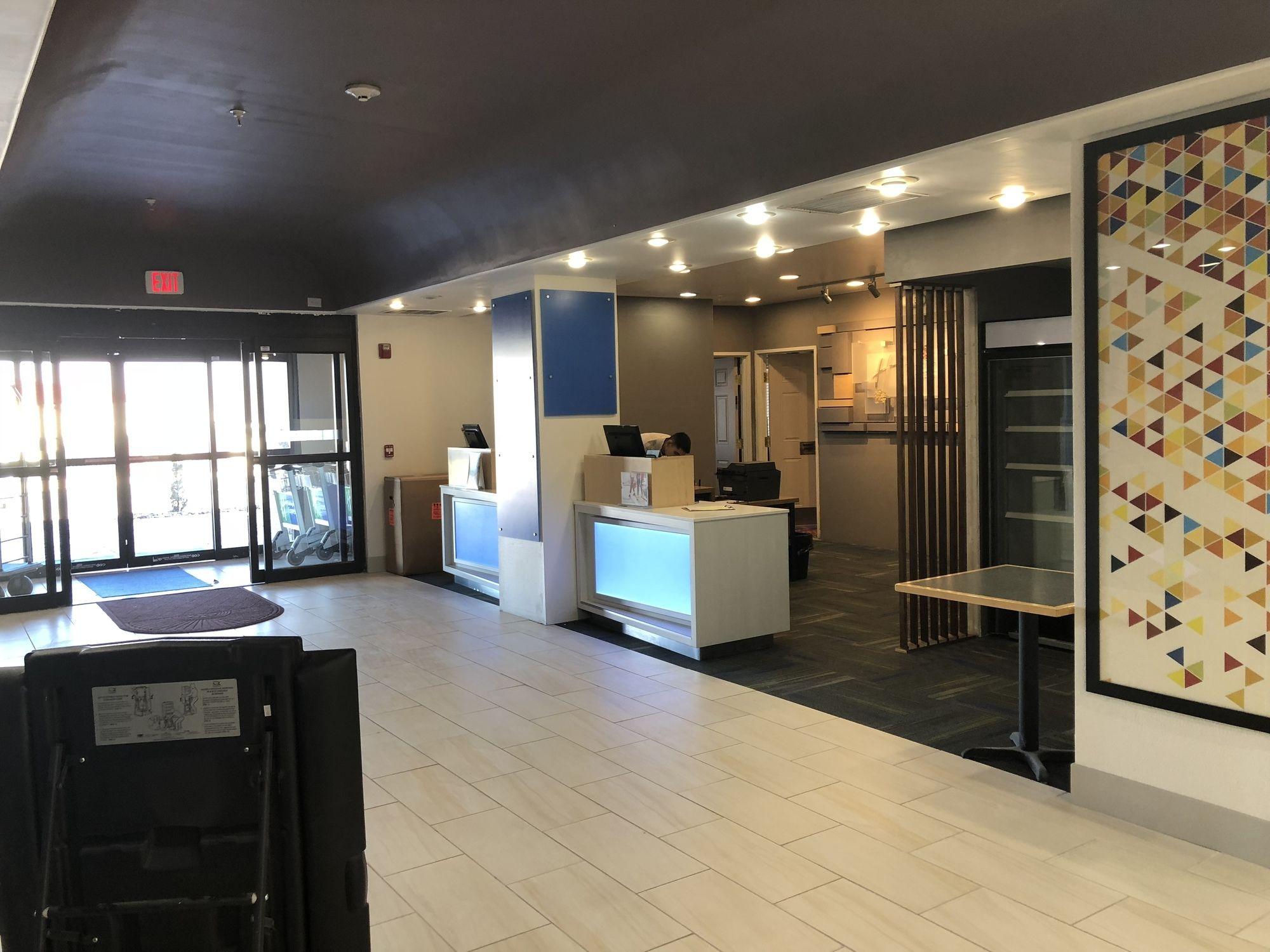 Holiday Inn Express Santa Rosa By Ihg Экстерьер фото
