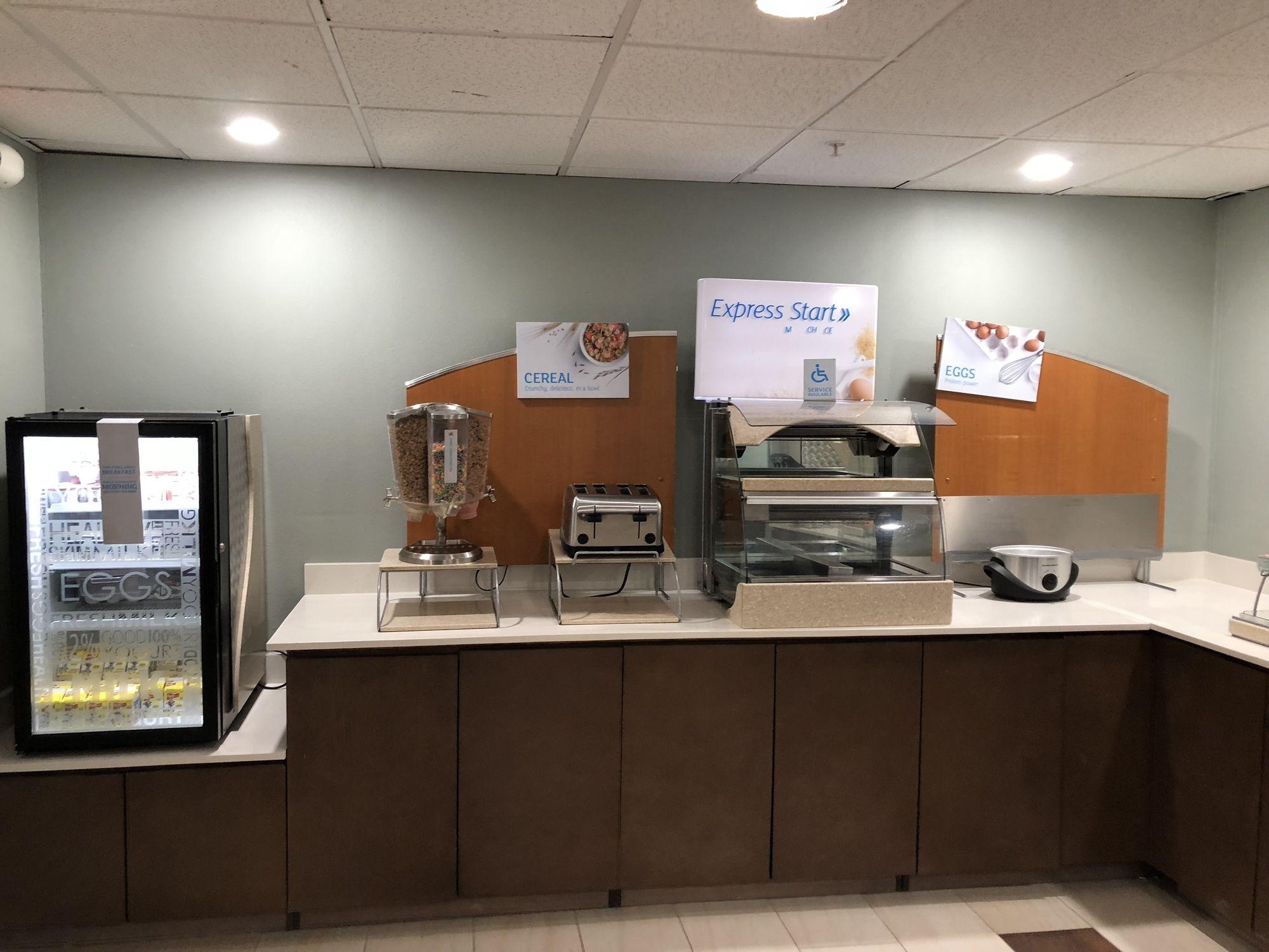 Holiday Inn Express Santa Rosa By Ihg Экстерьер фото