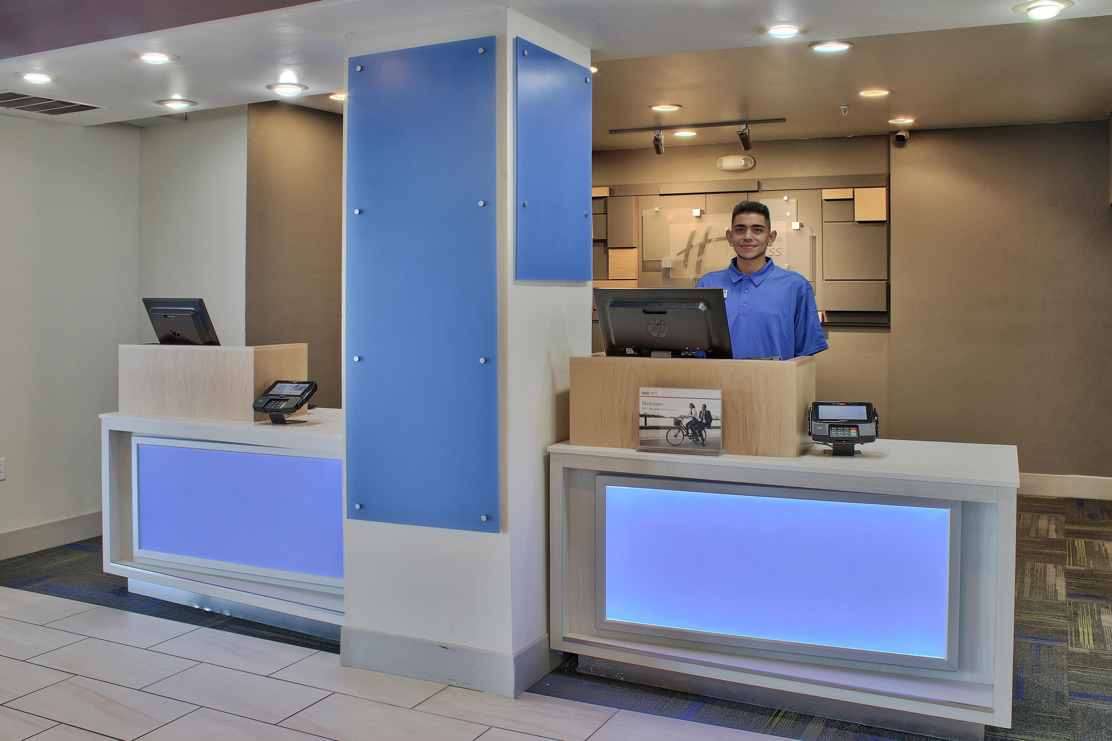 Holiday Inn Express Santa Rosa By Ihg Экстерьер фото